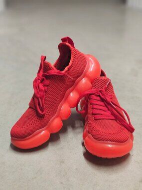 Red Mesh Athletic Sneakers With Bubble Sole - Breathable Lightweight Design For